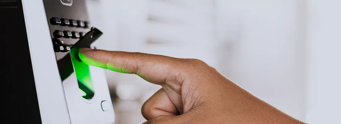 Smart Gate Locks with Remote Access Features in Palm Springs, FL